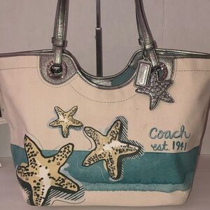 Preowned Coach Starfish RARE Canvas Beach Tote F19212